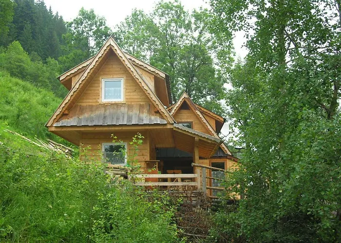 Maly Pod Lasem * زاكوباني